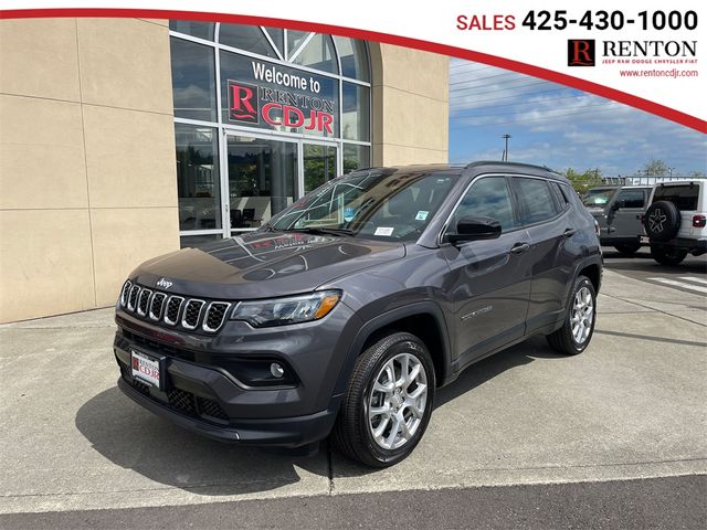 2024 Jeep Compass Latitude Lux