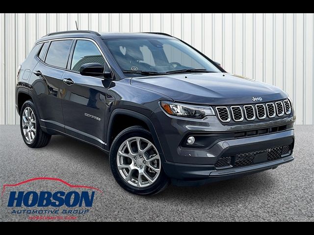 2024 Jeep Compass Latitude Lux