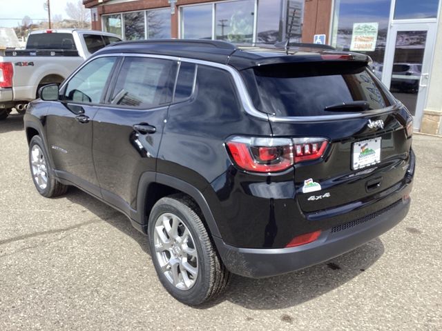 2024 Jeep Compass Latitude Lux