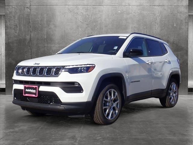 2024 Jeep Compass Latitude Lux