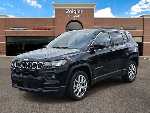 2024 Jeep Compass Latitude Lux