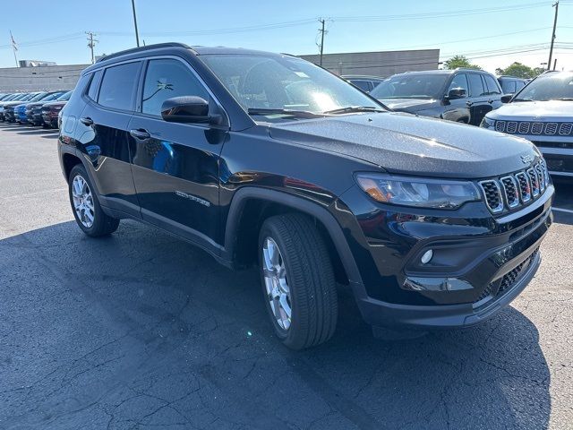 2024 Jeep Compass Latitude Lux