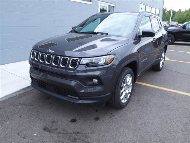 2024 Jeep Compass Latitude Lux