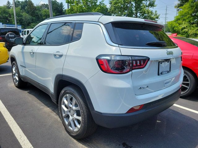 2024 Jeep Compass Latitude Lux