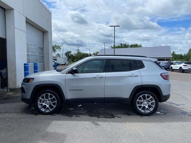 2024 Jeep Compass Latitude Lux