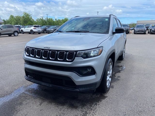 2024 Jeep Compass Latitude Lux