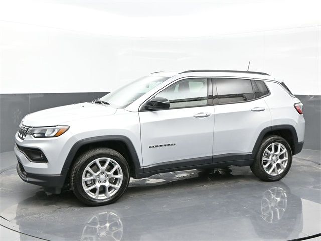 2024 Jeep Compass Latitude Lux