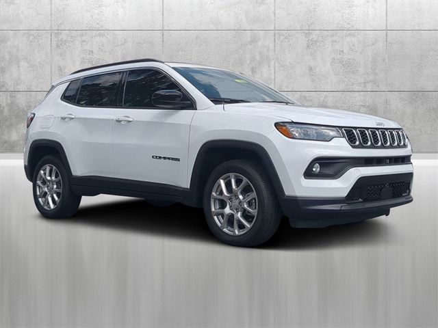 2024 Jeep Compass Latitude Lux