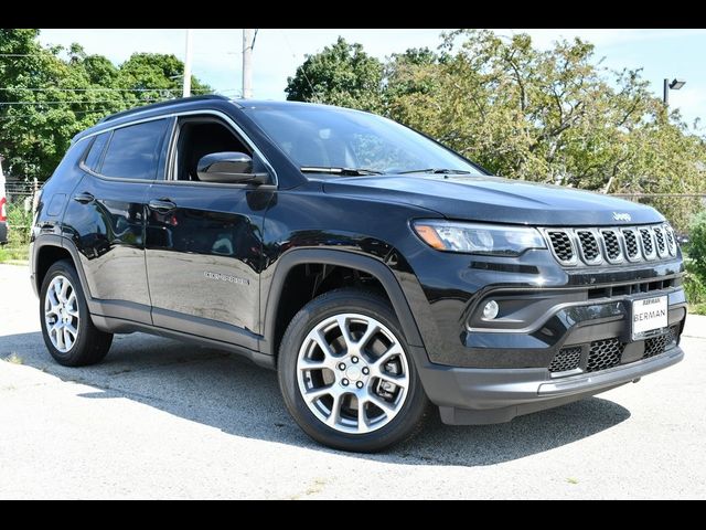 2024 Jeep Compass Latitude Lux