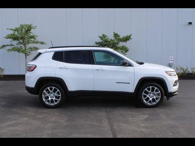 2024 Jeep Compass Latitude Lux