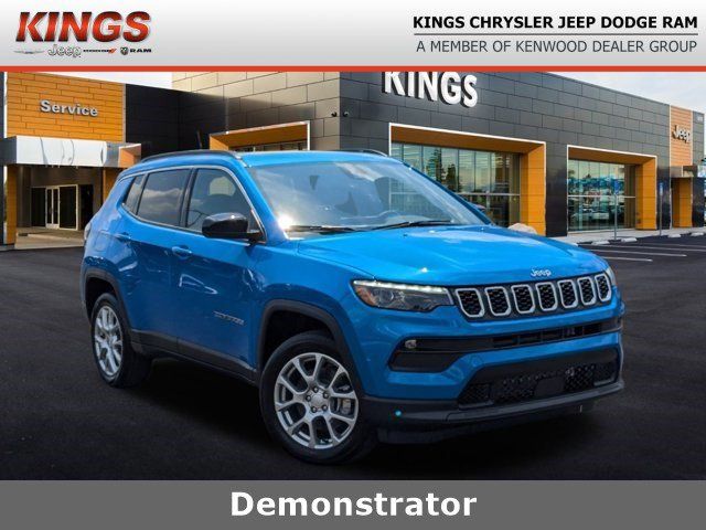 2024 Jeep Compass Latitude Lux