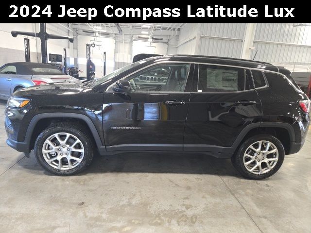 2024 Jeep Compass Latitude Lux