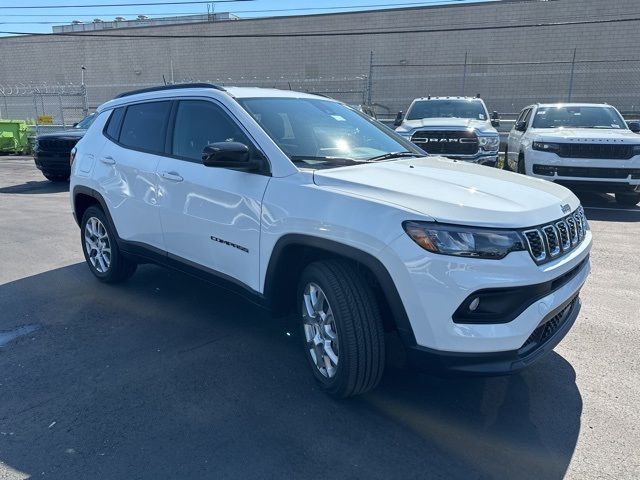 2024 Jeep Compass Latitude Lux