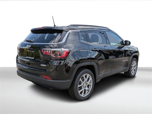 2024 Jeep Compass Latitude Lux