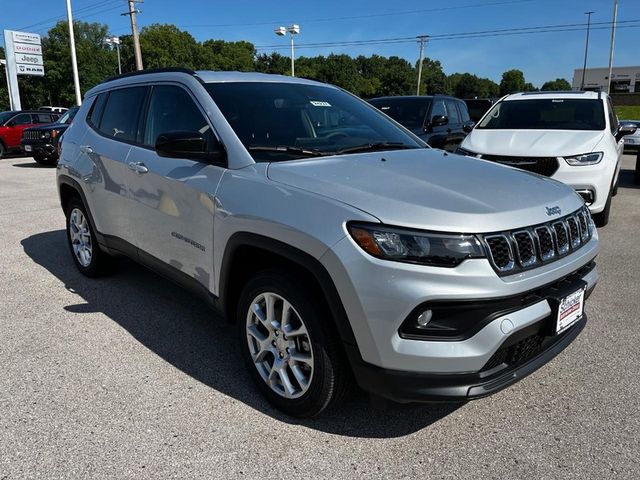 2024 Jeep Compass Latitude Lux