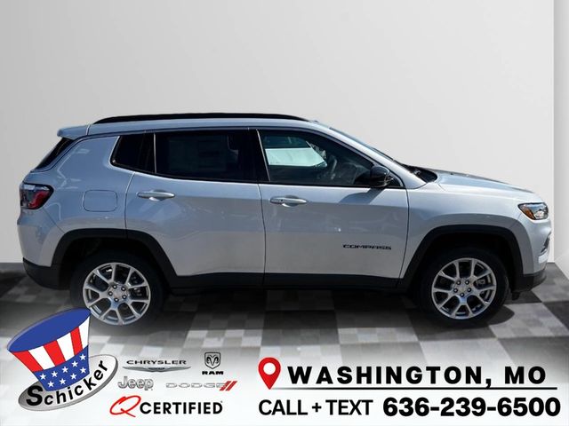 2024 Jeep Compass Latitude Lux