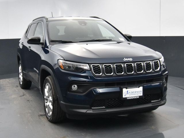 2024 Jeep Compass Latitude Lux