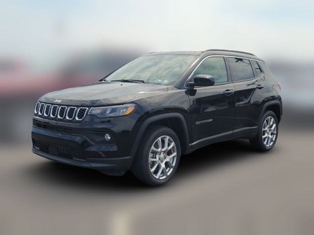 2024 Jeep Compass Latitude Lux