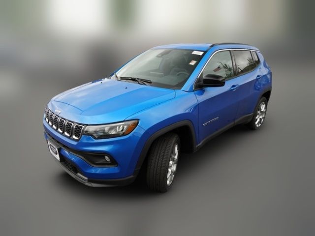 2024 Jeep Compass Latitude Lux