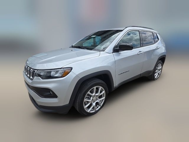 2024 Jeep Compass Latitude Lux