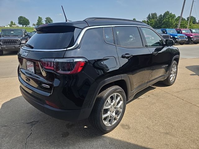 2024 Jeep Compass Latitude Lux