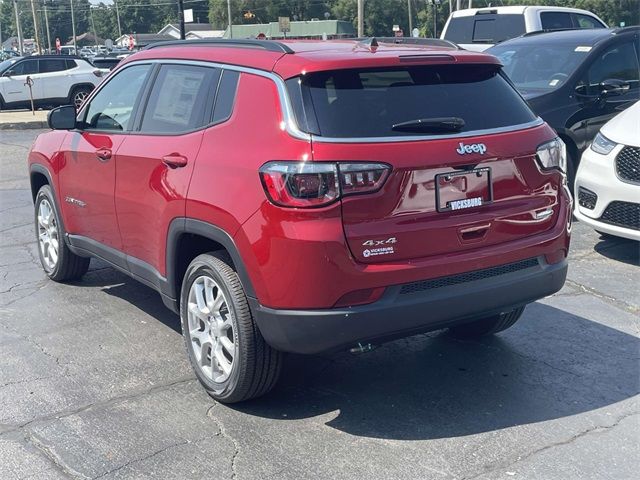 2024 Jeep Compass Latitude Lux