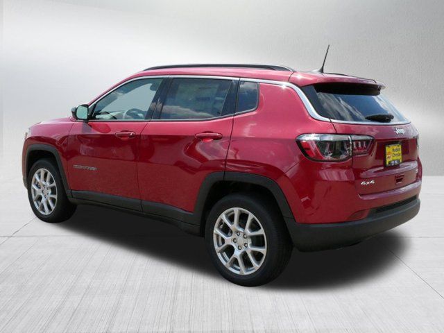 2024 Jeep Compass Latitude Lux