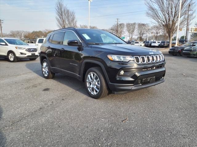 2024 Jeep Compass Latitude Lux