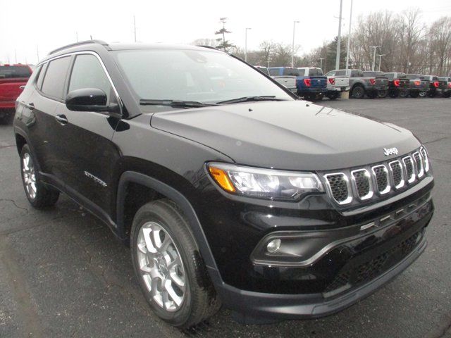 2024 Jeep Compass Latitude Lux