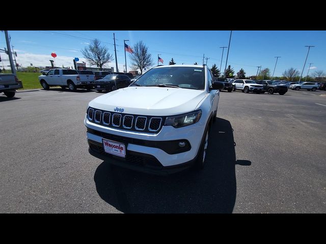 2024 Jeep Compass Latitude Lux