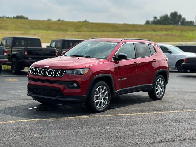 2024 Jeep Compass Latitude Lux