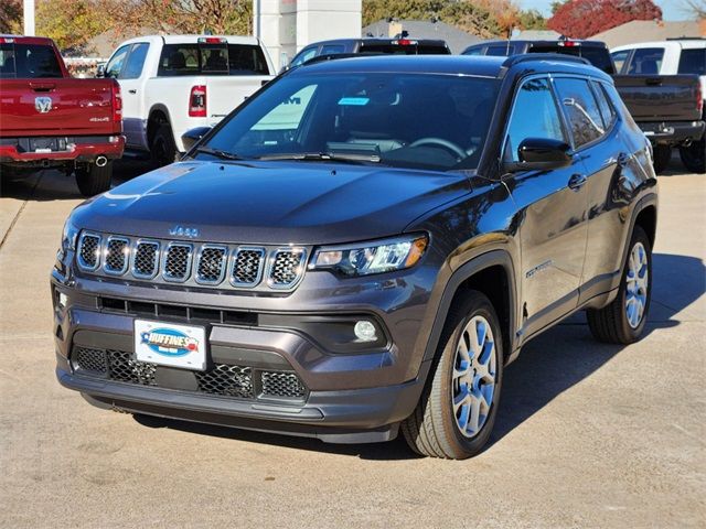 2024 Jeep Compass Latitude Lux