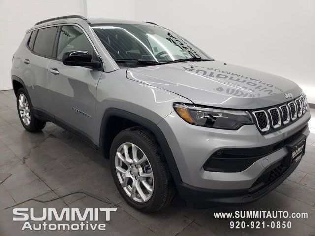 2024 Jeep Compass Latitude Lux