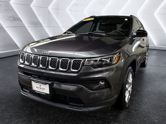 2024 Jeep Compass Latitude Lux