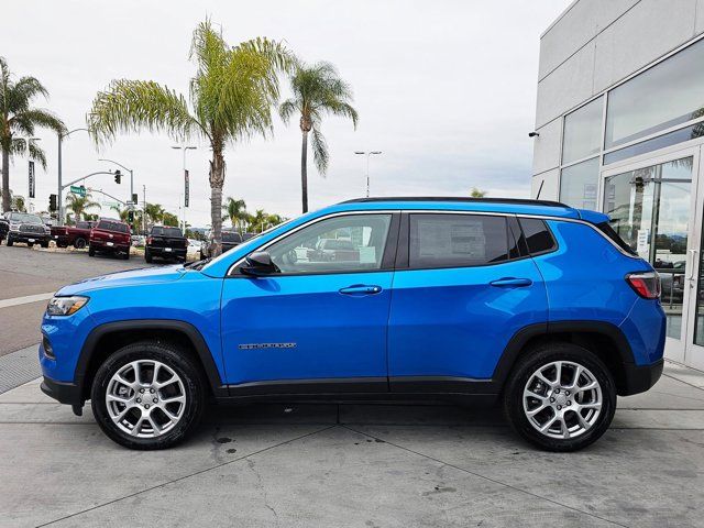 2024 Jeep Compass Latitude Lux