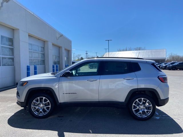 2024 Jeep Compass Latitude Lux