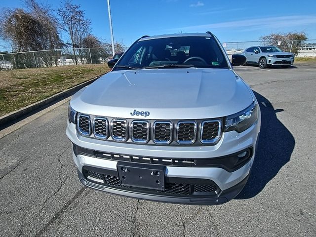 2024 Jeep Compass Latitude Lux