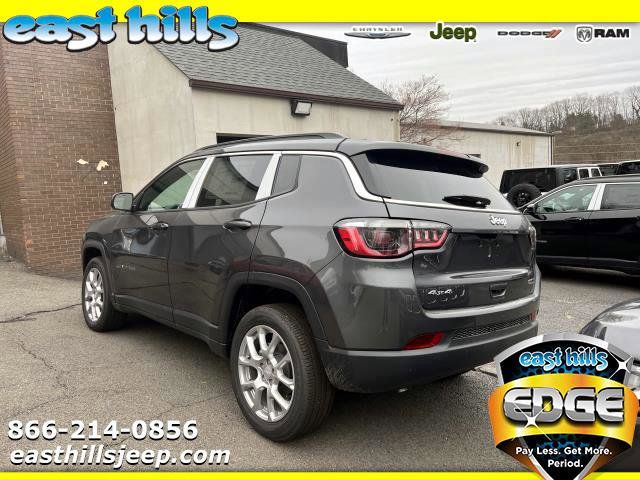 2024 Jeep Compass Latitude Lux