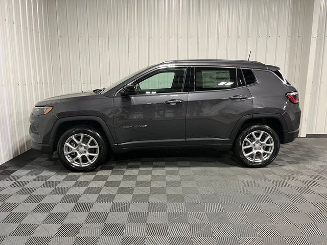 2024 Jeep Compass Latitude Lux