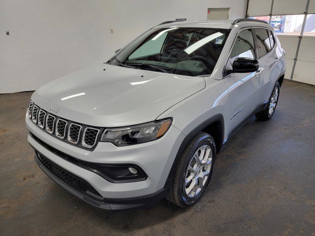 2024 Jeep Compass Latitude Lux