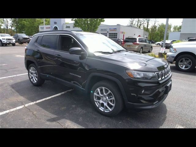 2024 Jeep Compass Latitude Lux