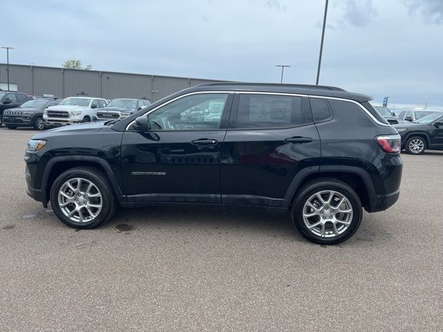 2024 Jeep Compass Latitude Lux