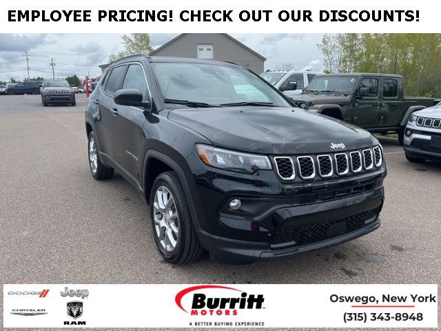 2024 Jeep Compass Latitude Lux