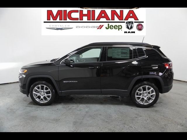 2024 Jeep Compass Latitude Lux