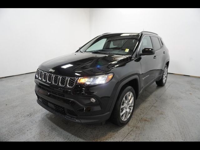 2024 Jeep Compass Latitude Lux