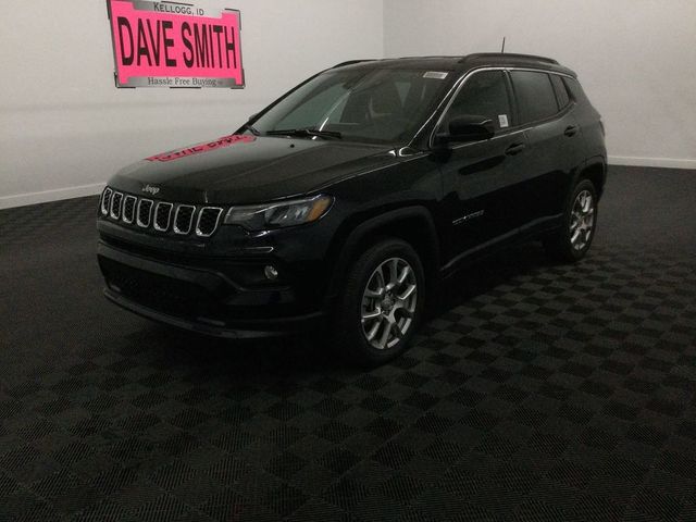 2024 Jeep Compass Latitude Lux