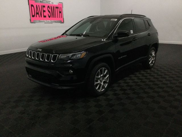 2024 Jeep Compass Latitude Lux