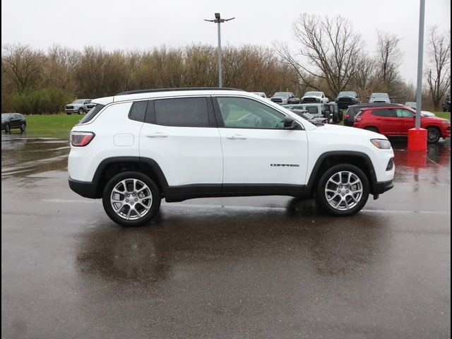 2024 Jeep Compass Latitude Lux