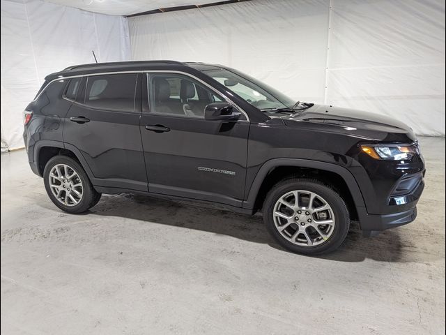 2024 Jeep Compass Latitude Lux