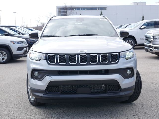 2024 Jeep Compass Latitude Lux